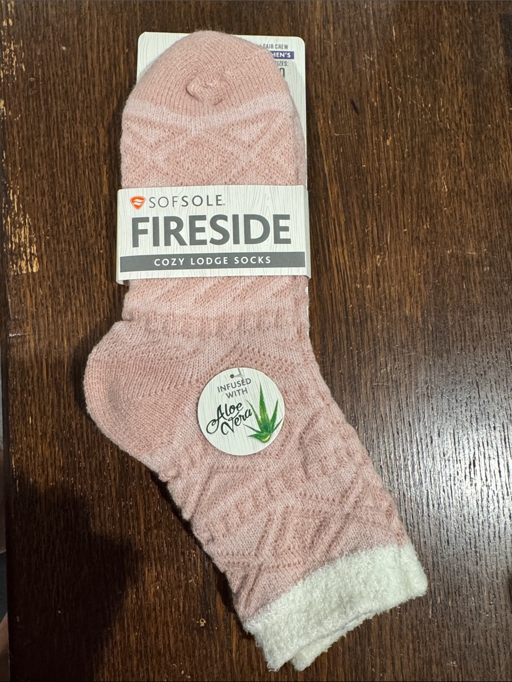 NWT Woman’s Fireside Cozy Lodge Socks - Pink